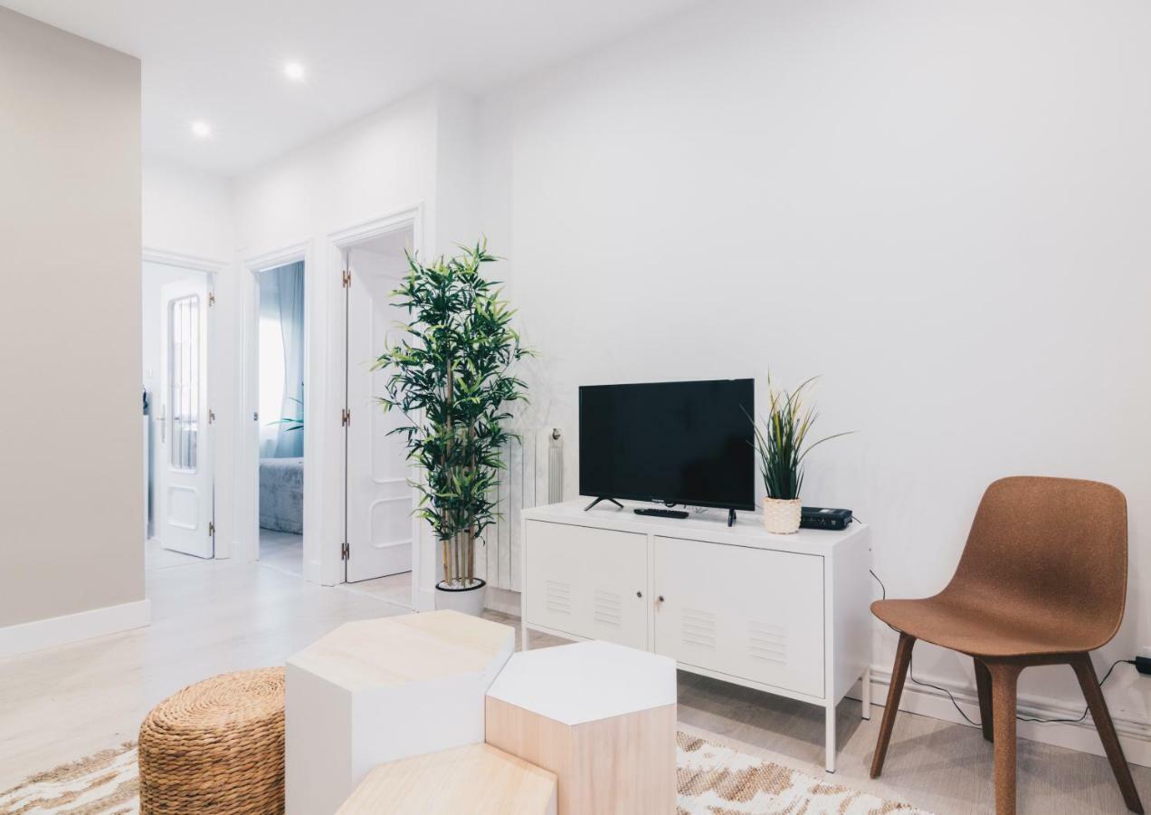 Altair Apartment By People Rentals Bilbao Esterno foto